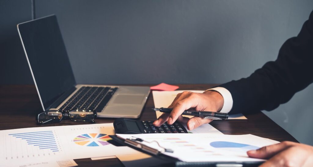 Digital Nomad Finances
