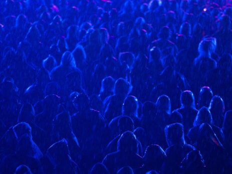 Crafting Stellar Concert Reviews